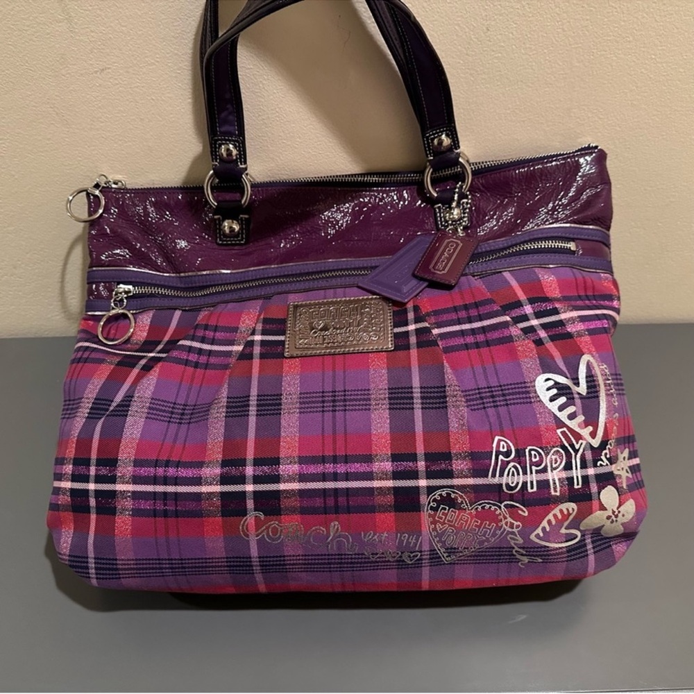 Coach Poppy Tartan Plaid Glam Tote Purple
Y2K 2010 Style 15886 - Picture 8 of 16